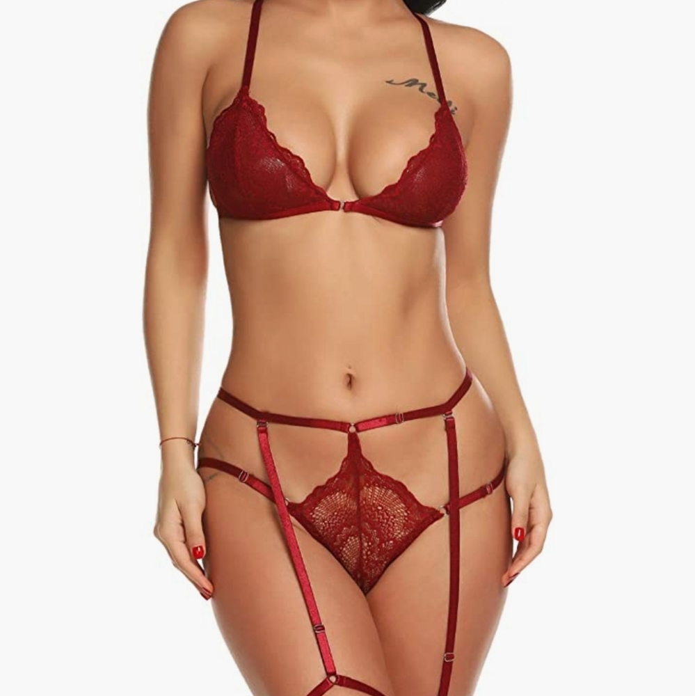 NwT Womens Sexy Red Lingerie Set Garter Belt Bra and Panty Lace XL